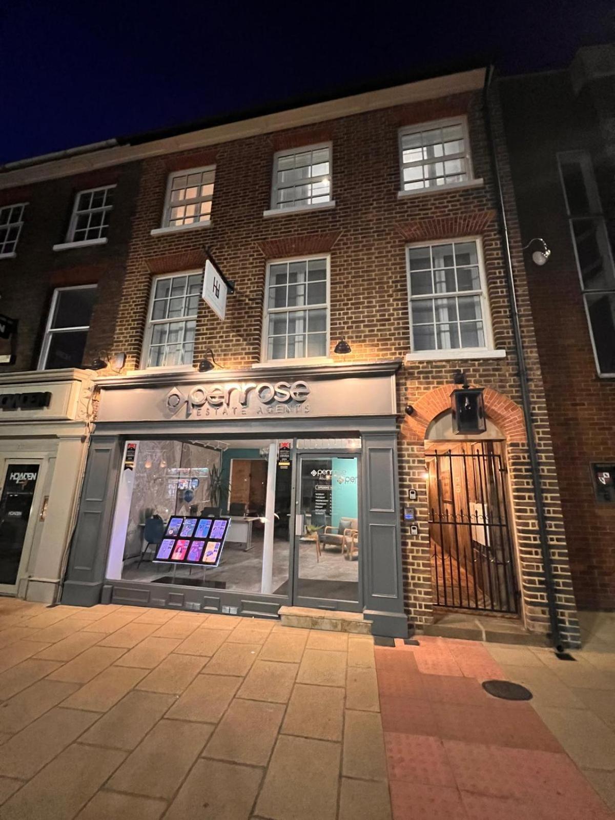 Harper Luxe Serviced Apartments Dunstable Buitenkant foto